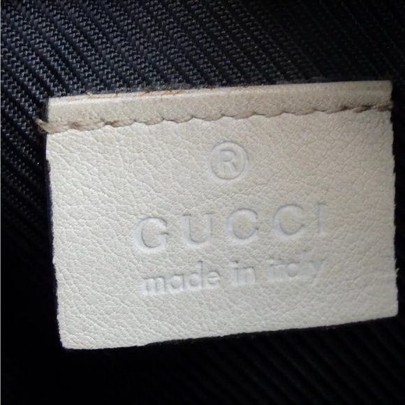 Authentic Gucci Beige pouch Women's Bag - Picture 5 of 16